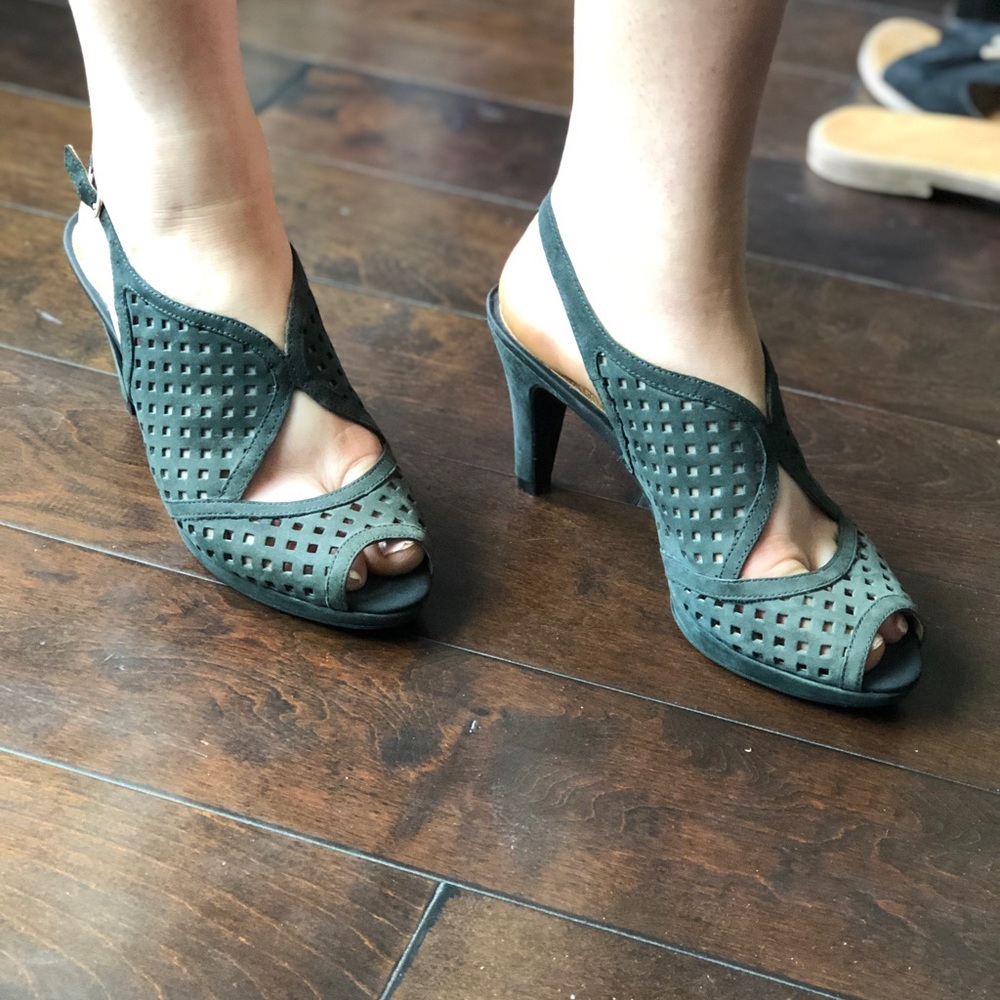 Clarks heels